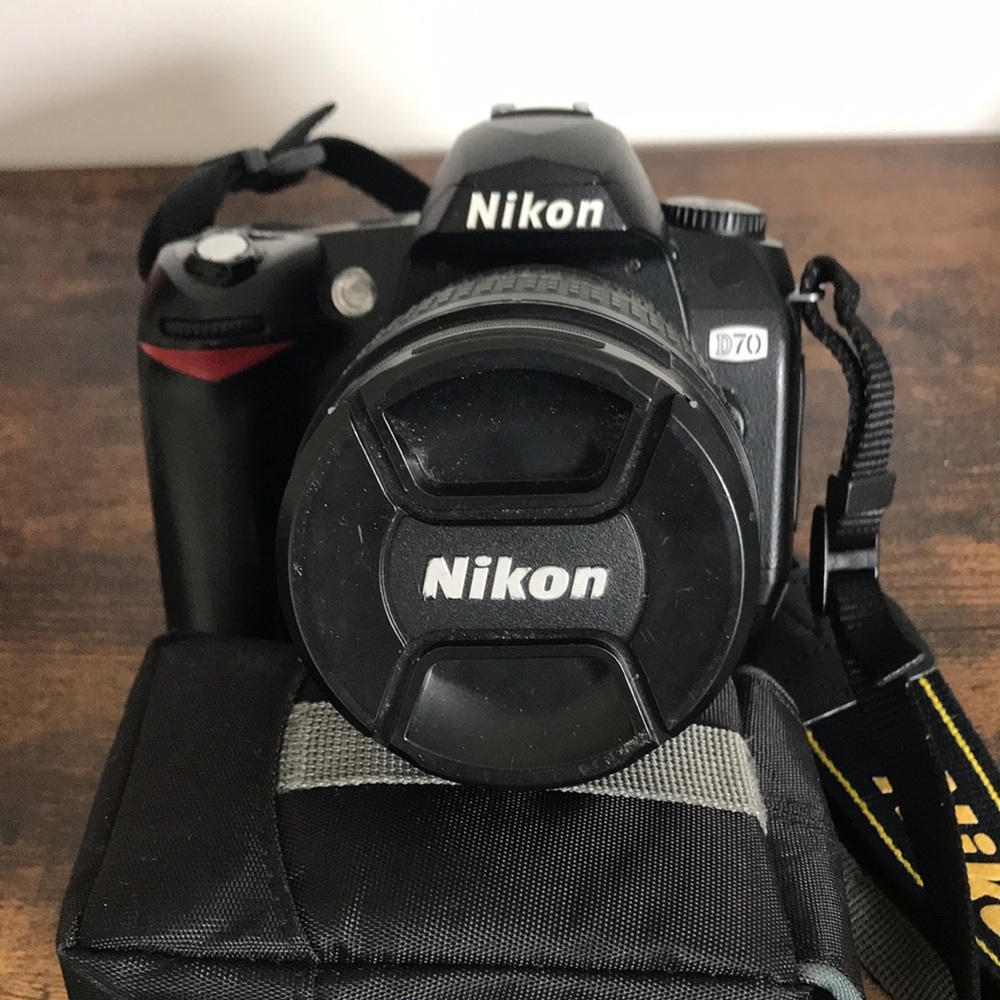 Nikon Black Digital Camera Professional DSLR
